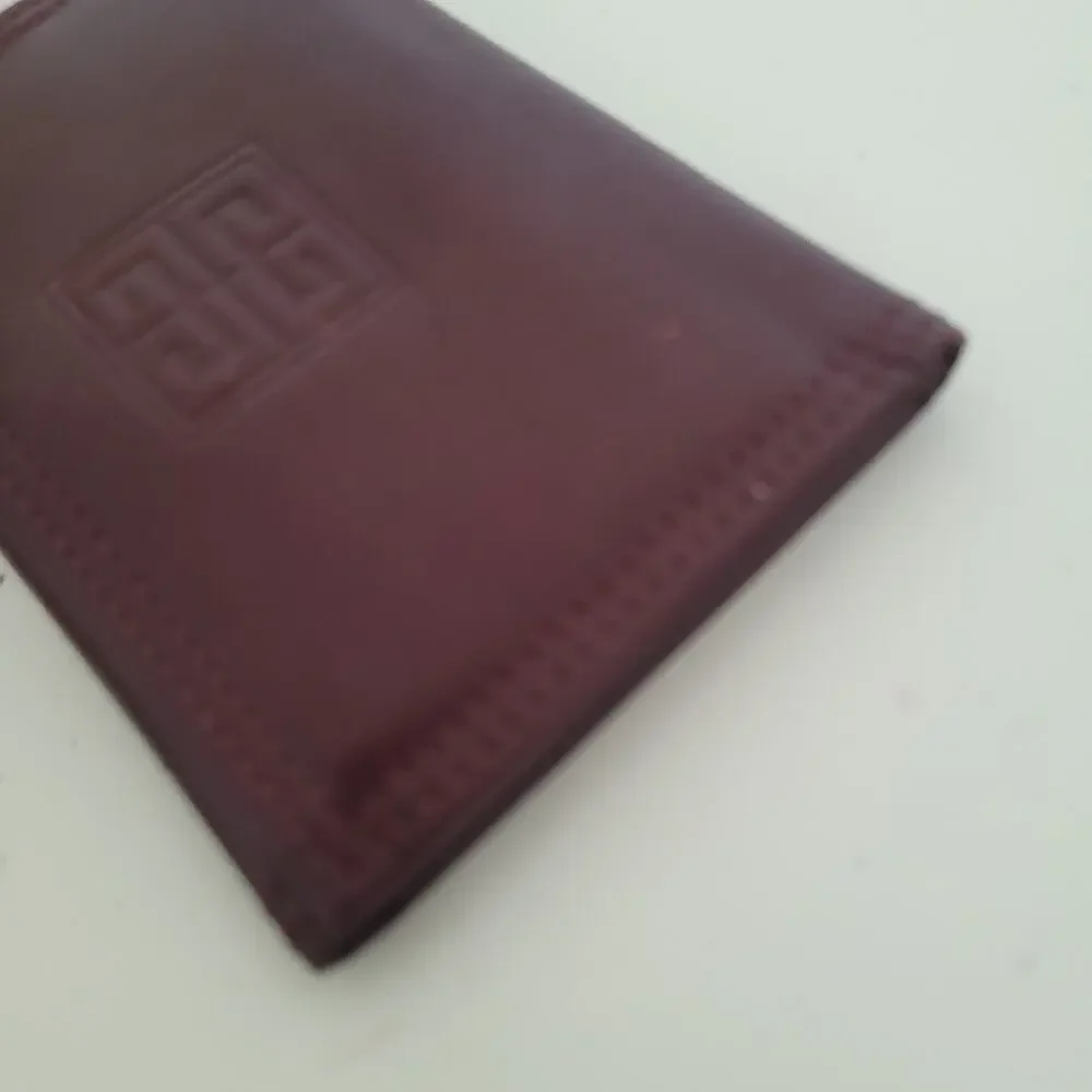 Givenchy 6 Key‎ Hooks Holder Case Wallet Red Burgundy Small Logo Leather Vintage